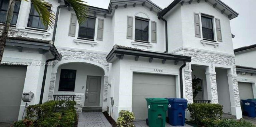 Touwnhouse à Homestead, Floride 3 chambres, 133.97 m2 № 2017853