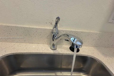 Touwnhouse à louer à Homestead, Floride: 3 chambres, 133.97 m2 № 2017853 - photo 29