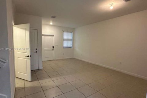 Touwnhouse à louer à Homestead, Floride: 3 chambres, 133.97 m2 № 2017853 - photo 22