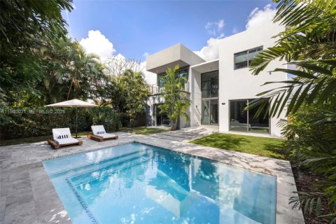 Villa ou maison à Miami, Floride 4 chambres, 262.73 m2 № 2000207