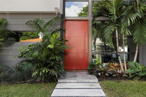 Villa ou maison à vendre à Miami, Floride: 4 chambres, 262.73 m2 № 2000207 - photo 4