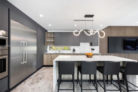 Villa ou maison à vendre à Miami, Floride: 4 chambres, 262.73 m2 № 2000207 - photo 7