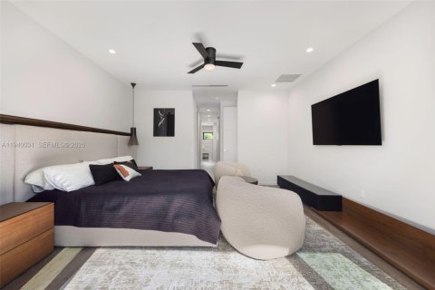 Villa ou maison à vendre à Miami, Floride: 4 chambres, 262.73 m2 № 2000207 - photo 19