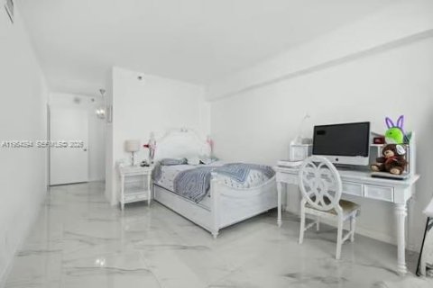 Condominio en venta en Aventura, Florida, 2 dormitorios, 126.81 m2 № 2153333 - foto 21