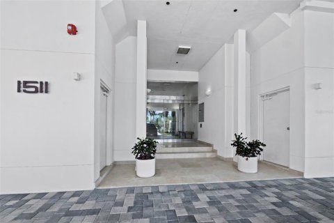Condo in Longboat Key, Florida, 3 bedrooms  № 1918679 - photo 10