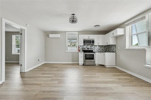Apartamento en alquiler en Clermont, Florida, 1 dormitorio, 57.13 m2 № 1789201 - foto 10