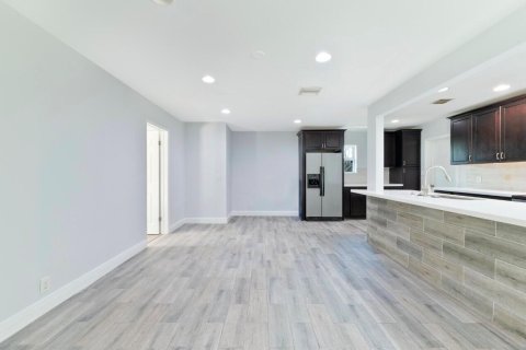Villa ou maison à vendre à Fort Lauderdale, Floride: 3 chambres, 145.3 m2 № 2432834 - photo 15