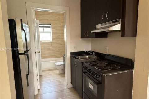 Apartment in Miami Beach, Florida 32.52 sq.m. № 2173258 - photo 4