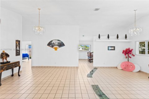 House in Plantation, Florida 3 bedrooms, 145.95 sq.m. № 2071688 - photo 3