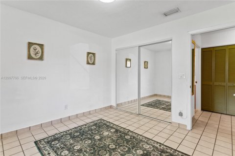House in Plantation, Florida 3 bedrooms, 145.95 sq.m. № 2071688 - photo 29