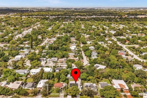 Villa ou maison à vendre à North Miami, Floride: 4 chambres, 160.16 m2 № 1996391 - photo 4