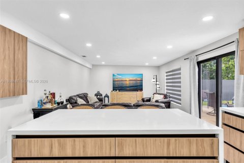 Villa ou maison à vendre à North Miami, Floride: 4 chambres, 160.16 m2 № 1996391 - photo 21