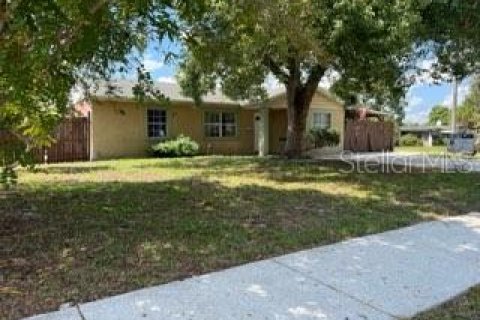 House in Lakeland, Florida 3 bedrooms, 113.43 sq.m. № 1849879 - photo 2