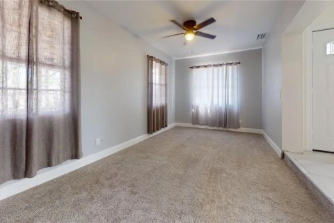 House in Lakeland, Florida 3 bedrooms, 113.43 sq.m. № 1849879 - photo 10