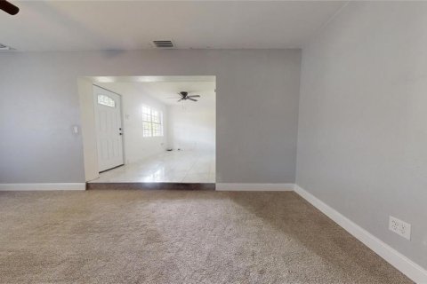 House in Lakeland, Florida 3 bedrooms, 113.43 sq.m. № 1849879 - photo 9