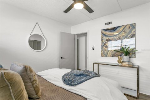 Apartamento en alquiler en Tampa, Florida, 2 dormitorios, 81.29 m2 № 2218424 - foto 9