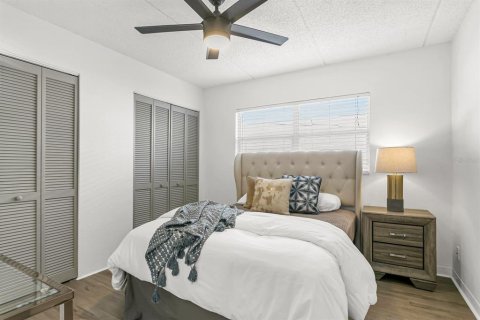Apartamento en alquiler en Tampa, Florida, 2 dormitorios, 81.29 m2 № 2218424 - foto 8