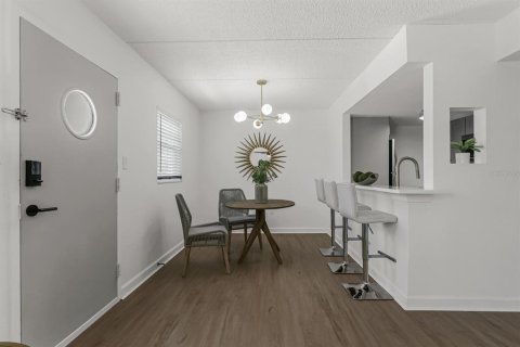 Apartamento en alquiler en Tampa, Florida, 2 dormitorios, 81.29 m2 № 2218424 - foto 12