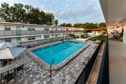 Apartamento en alquiler en Tampa, Florida, 2 dormitorios, 81.29 m2 № 2218424 - foto 2