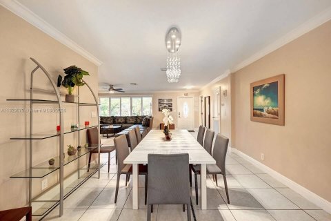 Villa ou maison à louer à Hollywood, Floride: 5 chambres, 174.66 m2 № 1980665 - photo 5