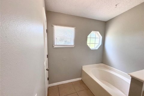 Casa en venta en Clermont, Florida, 4 dormitorios, 174.1 m2 № 2151599 - foto 13