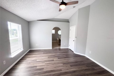 Casa en venta en Clermont, Florida, 4 dormitorios, 174.1 m2 № 2151599 - foto 10