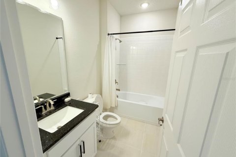 Villa ou maison à louer à DeBary, Floride: 4 chambres, 232.07 m2 № 2290748 - photo 8