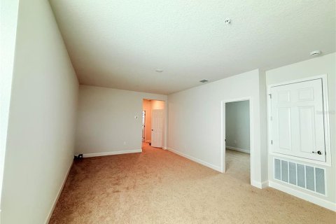 Villa ou maison à louer à DeBary, Floride: 4 chambres, 232.07 m2 № 2290748 - photo 11