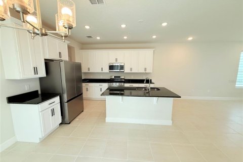 Villa ou maison à louer à DeBary, Floride: 4 chambres, 232.07 m2 № 2290748 - photo 4
