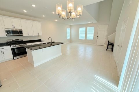 Villa ou maison à louer à DeBary, Floride: 4 chambres, 232.07 m2 № 2290748 - photo 5