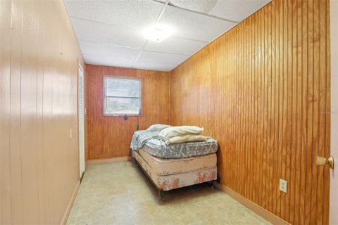 House in Zephyrhills, Florida 4 bedrooms, 144.93 sq.m. № 2095763 - photo 19