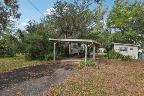 House in Zephyrhills, Florida 4 bedrooms, 144.93 sq.m. № 2095763 - photo 2
