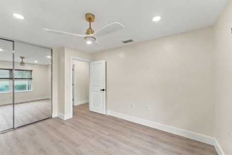 Casa en venta en West Palm Beach, Florida, 3 dormitorios, 210.98 m2 № 2433812 - foto 15