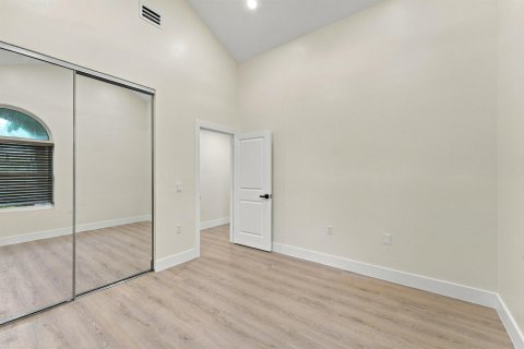 Casa en venta en West Palm Beach, Florida, 3 dormitorios, 210.98 m2 № 2433812 - foto 23