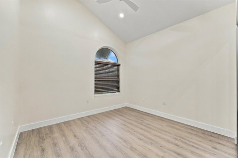 Casa en venta en West Palm Beach, Florida, 3 dormitorios, 210.98 m2 № 2433812 - foto 20