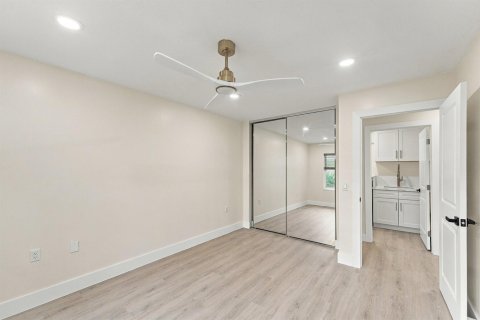 Casa en venta en West Palm Beach, Florida, 3 dormitorios, 210.98 m2 № 2433812 - foto 14