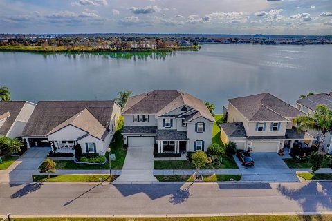 Villa ou maison à Groveland, Floride 4 chambres, 273.69 m2 № 2148547
