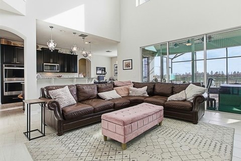 House in Groveland, Florida 4 bedrooms, 273.69 sq.m. № 2148547 - photo 11