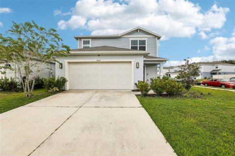 House in Kissimmee, Florida 4 bedrooms, 202.34 sq.m. № 2373389