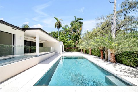 Casa en venta en Miami, Florida, 4 dormitorios, 209.12 m2 № 1892655 - foto 15