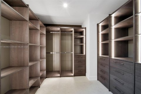 Casa en venta en Miami, Florida, 4 dormitorios, 209.12 m2 № 1892655 - foto 11