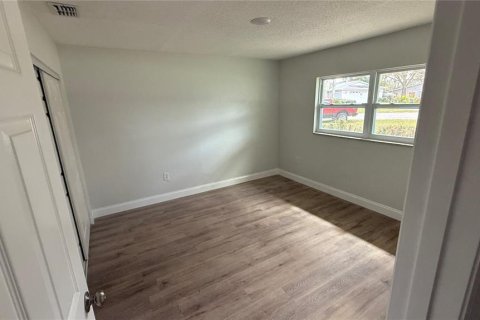 House in Land O' Lakes, Florida 3 bedrooms, 149.76 sq.m. № 1661949 - photo 4