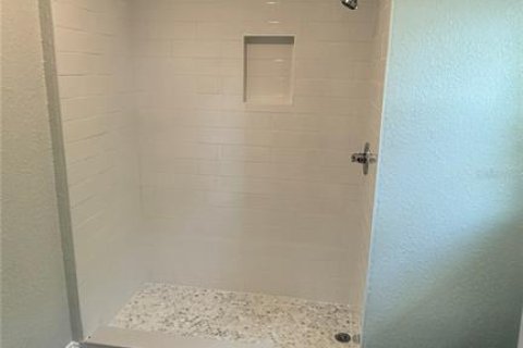 House in Land O' Lakes, Florida 3 bedrooms, 149.76 sq.m. № 1661949 - photo 18
