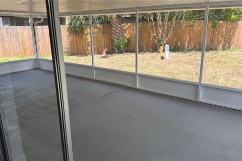 House in Land O' Lakes, Florida 3 bedrooms, 149.76 sq.m. № 1661949 - photo 20