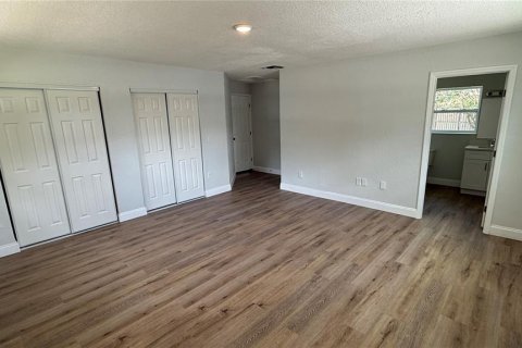 House in Land O' Lakes, Florida 3 bedrooms, 149.76 sq.m. № 1661949 - photo 17