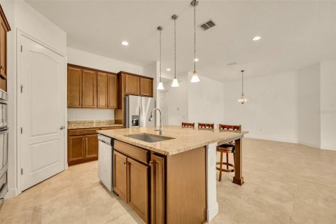 Villa ou maison à louer à Orlando, Floride: 4 chambres, 279.36 m2 № 1906425 - photo 7