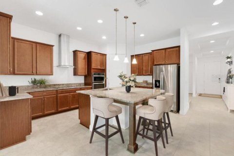 Villa ou maison à louer à Orlando, Floride: 4 chambres, 279.36 m2 № 1906425 - photo 4
