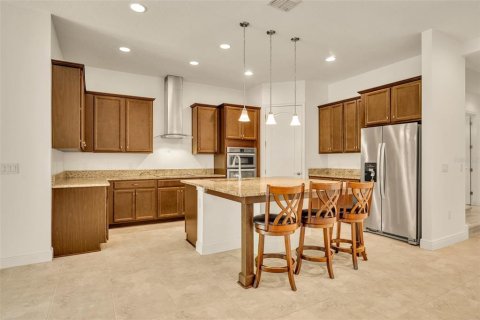 Villa ou maison à louer à Orlando, Floride: 4 chambres, 279.36 m2 № 1906425 - photo 3