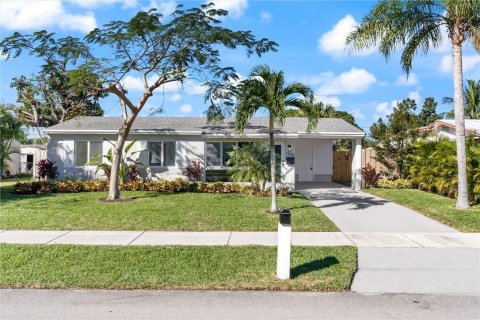 Villa ou maison à vendre à Fort Lauderdale, Floride: 3 chambres, 98.1 m2 № 2422314 - photo 2