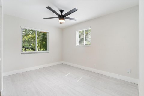 Villa ou maison à vendre à Fort Lauderdale, Floride: 3 chambres, 98.1 m2 № 2422314 - photo 19